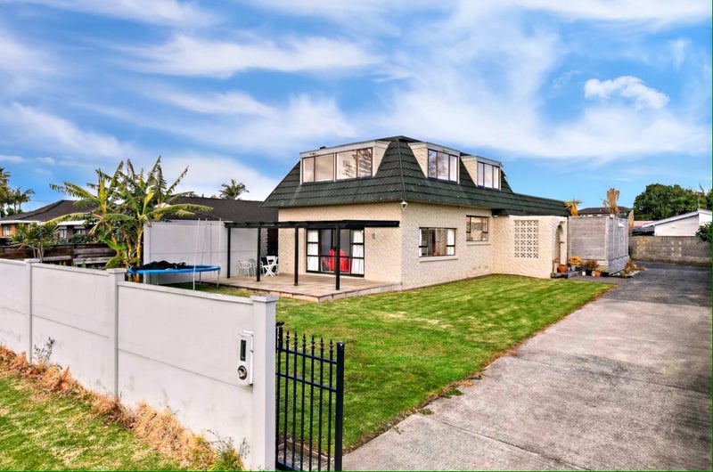72 Motatau Road, Papatoetoe, Auckland - Carousel 1