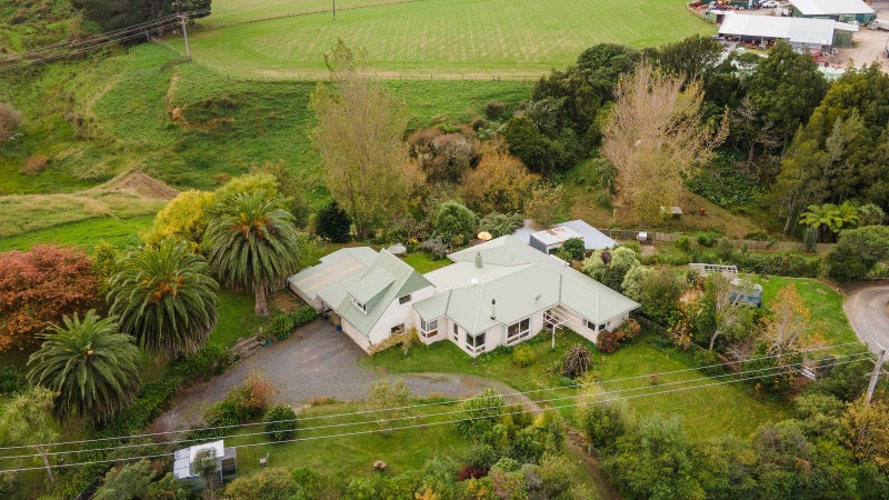 191 Koputaroa Road, Levin - Carousel 1