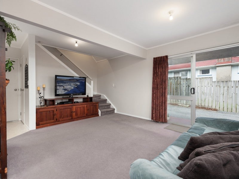 30B Wylie Street, Gate Pa, Tauranga - Carousel 2