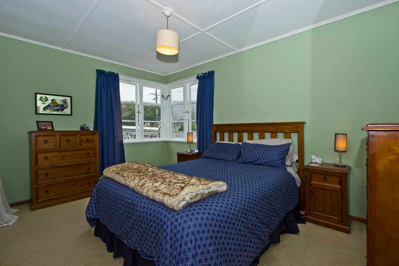 17 Churton Crescent, Taita, Lower Hutt - Carousel 21