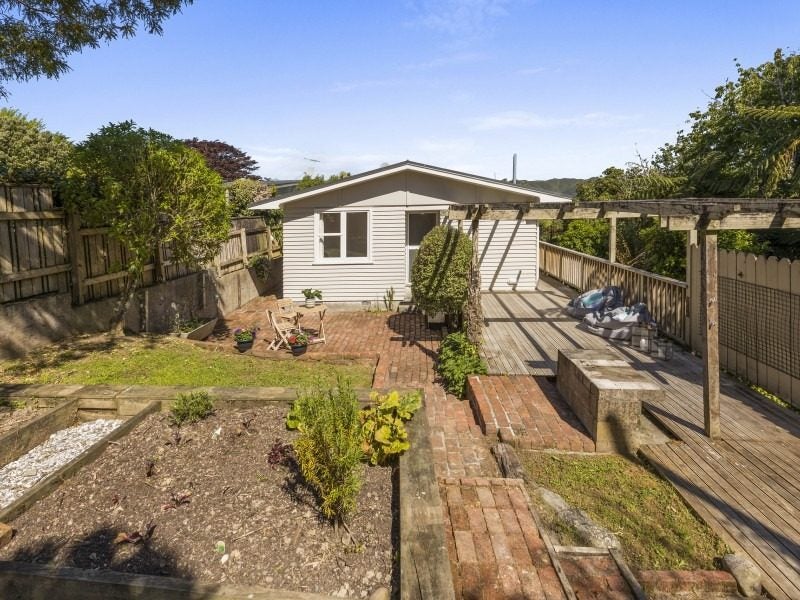 14 Belmont Terrace, Belmont, Lower Hutt - Carousel 15