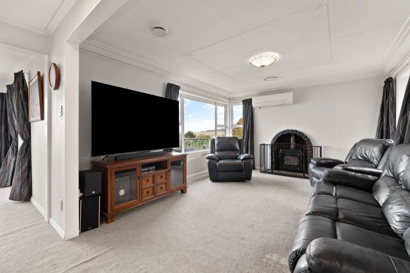 18 Stephen Street, Halfway Bush, Dunedin - Carousel 2