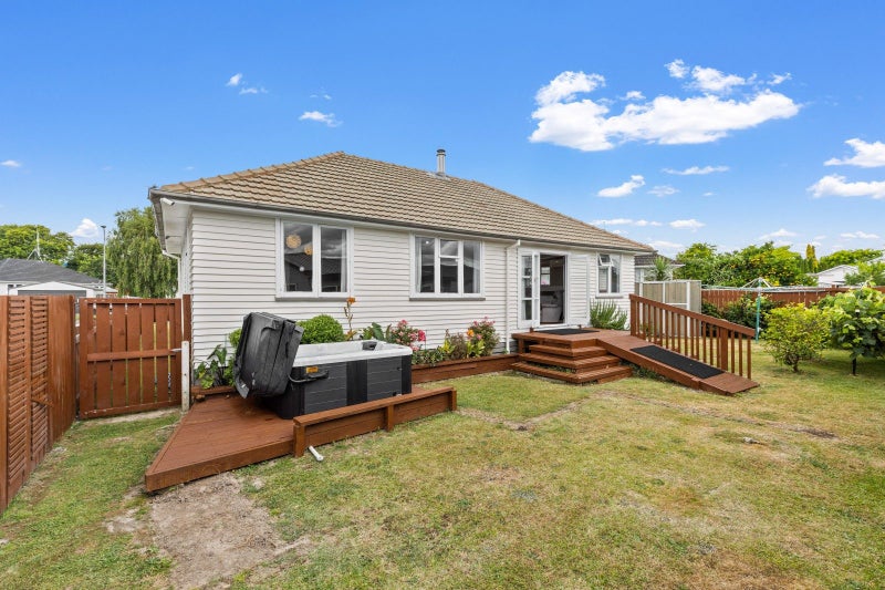 8 Le Quesne Place, Fairfield, Hamilton - Carousel 2