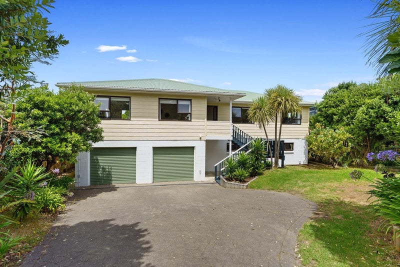 104 Tutere Street, Waikanae Beach, Waikanae - Carousel 1