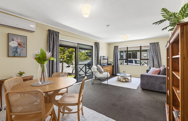 103 Beazley Avenue, Paparangi, Wellington - Carousel 2