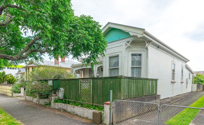 6 Halston Road, Mount Eden, Auckland - Carousel 2