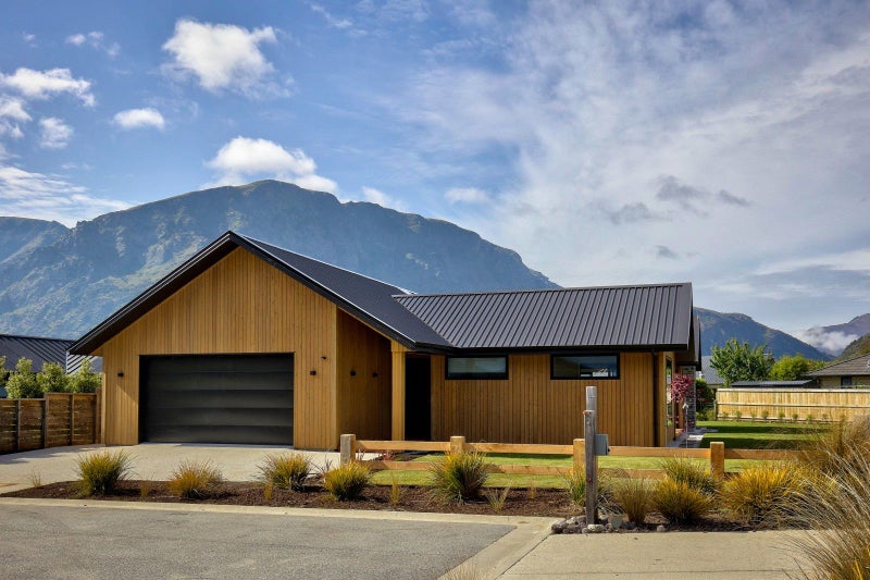 9 Morepork Way, Arthurs Point, Queenstown - Carousel 2