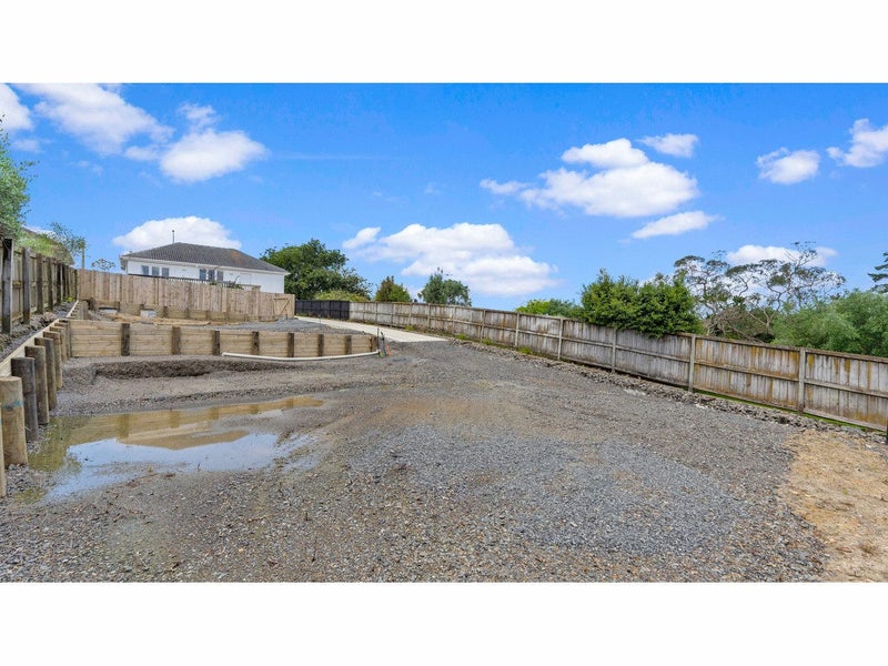 6A Glenfield Road, Birkenhead, Auckland - Carousel 17