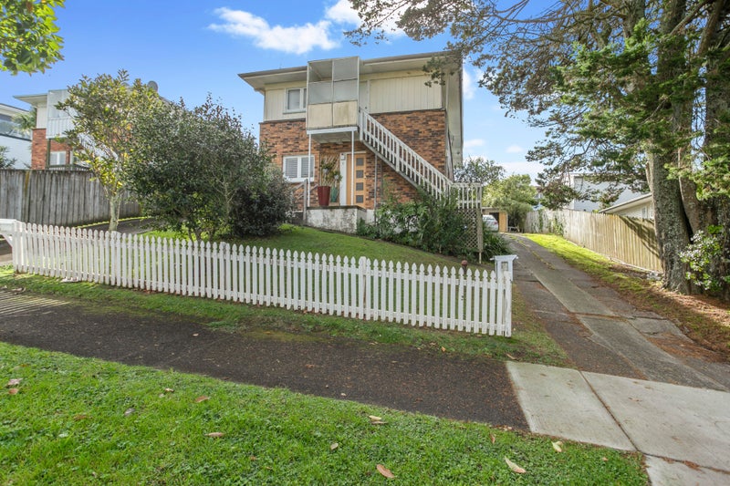 1/14 Strong Street, St Johns, Auckland - Carousel 1