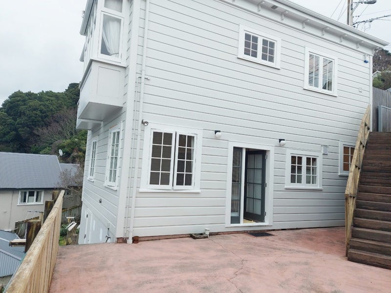 35 Ohiro Road, Aro Valley, Wellington - Carousel 14