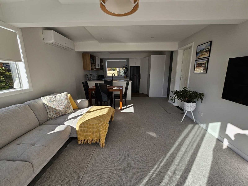 17A West Avenue, Saint Clair, Dunedin - Carousel 2