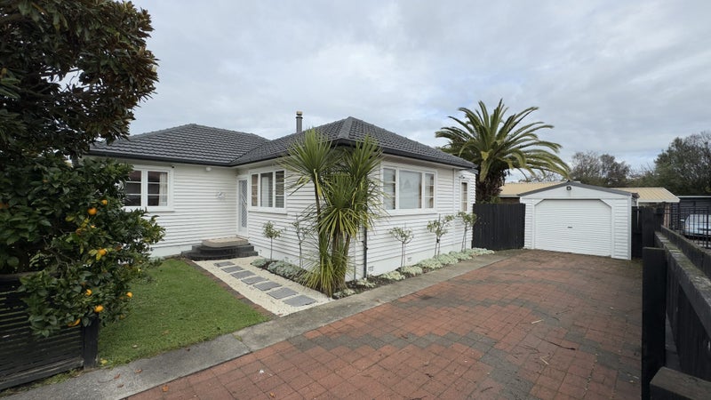 405 Peachgrove Road, Fairfield, Hamilton - Carousel 1