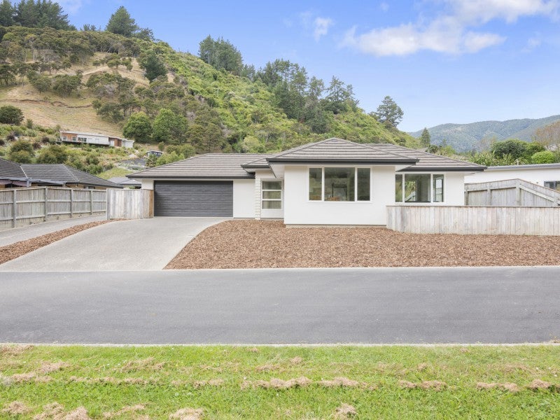 9 Tindle Place, The Brook, Nelson - Carousel 16