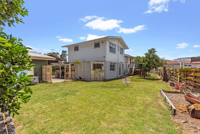 90 Reelick Avenue, Pakuranga Heights, Auckland - Carousel 1