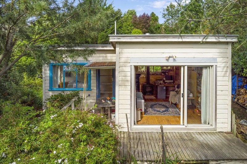 16 McAuley Road, Portobello, Dunedin - Carousel 2
