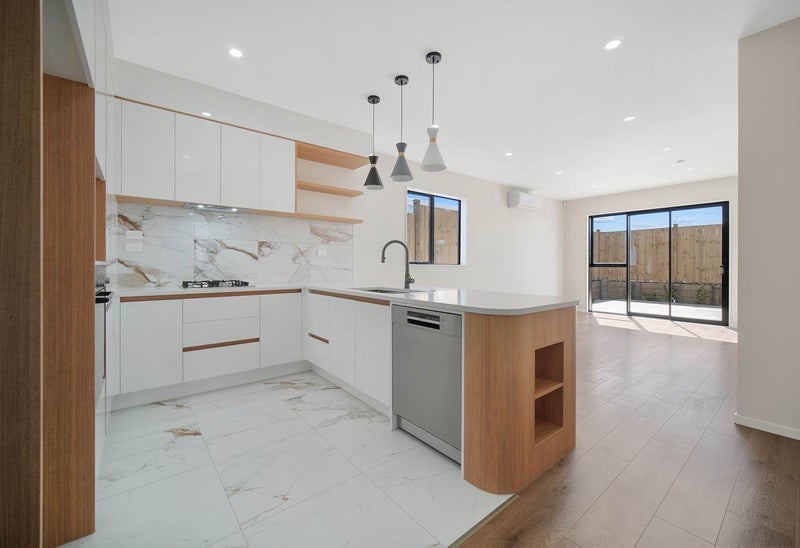 9A Enchantment Lane, Karaka, Papakura - Carousel 9