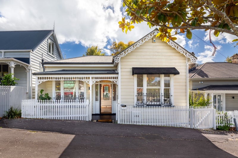 42 Anglesea Street, Freemans Bay, Auckland - Carousel 1