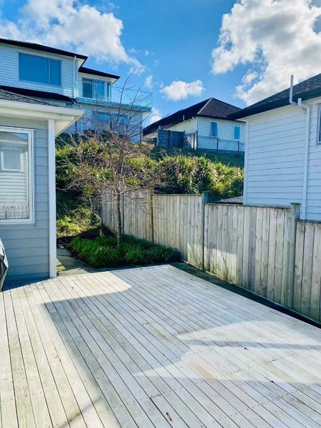 141 Colonial Drive , Millwater - Carousel 13