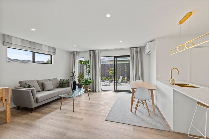 25 Millhaven Place, Casebrook, Christchurch - Carousel 2