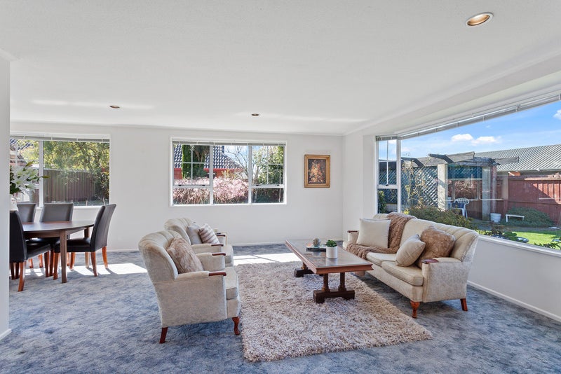 10 Goodall Place, Redwood, Christchurch - Carousel 2