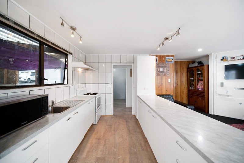 59 Hyperion Drive, Randwick Park, Auckland - Carousel 2