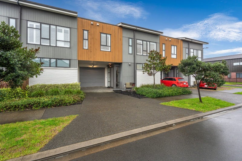 8 Gateway Avenue, Beachlands, Auckland - Carousel 25