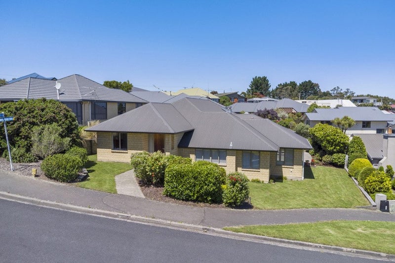 3 Gowan Close, Shiel Hill, Dunedin - Carousel 2