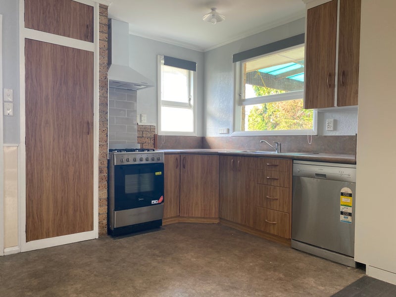 22 Minifie Avenue, Melville, Hamilton - Carousel 1