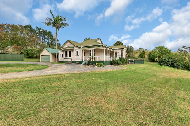 25 Tavinor Road, Whangarei - Carousel 2