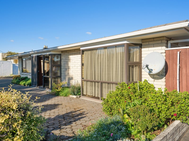 1/27 Whiteley Street, Moturoa, New Plymouth - Carousel 1