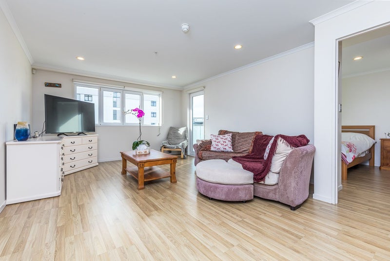 316/26 Remuera Road, Newmarket, Auckland - Carousel 2