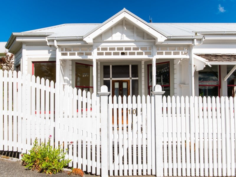 10 Cobden Crescent, Bluff Hill, Napier - Carousel 2