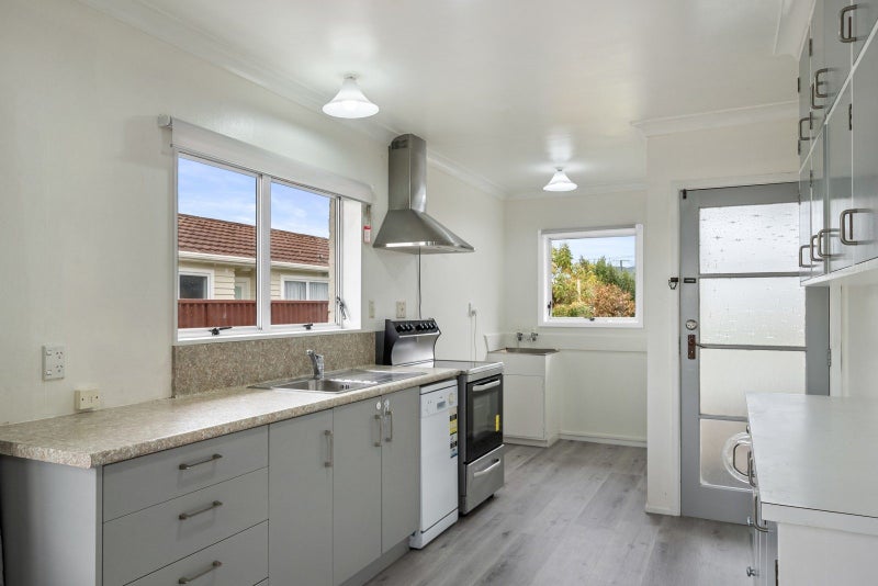 16 Parker Avenue, Levin, Levin - Carousel 2