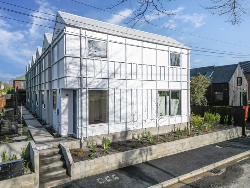 4/16 Hurley Street, Christchurch Central, Christchurch - Carousel 1