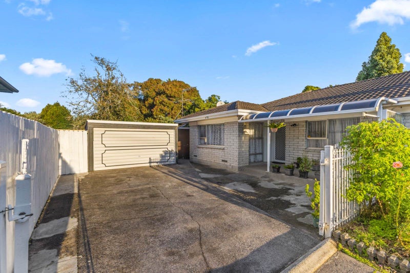 3/213 ST GEORGE STREET, Papatoetoe, Auckland - Carousel 1