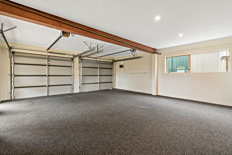 18 Folkestone Street, Murrays Bay, Auckland - Carousel 20