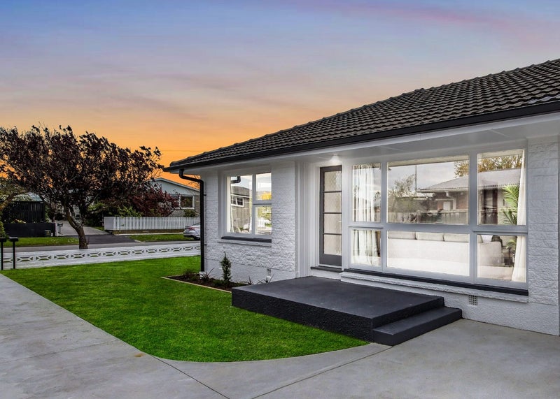 1/84 ROBERTA DRIVE, Somerfield, Christchurch - Carousel 1