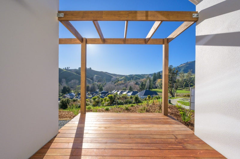 2 Hill Tops Way, Stoke, Nelson - Carousel 1