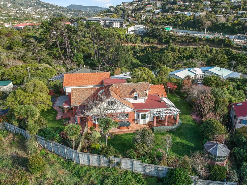 24 Trelissick Crescent, Ngaio, Wellington - Carousel 1