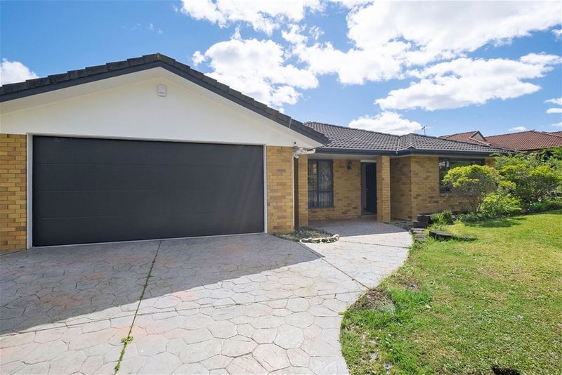 49 Bluebird Crescent, Unsworth Heights, Auckland - Carousel 1