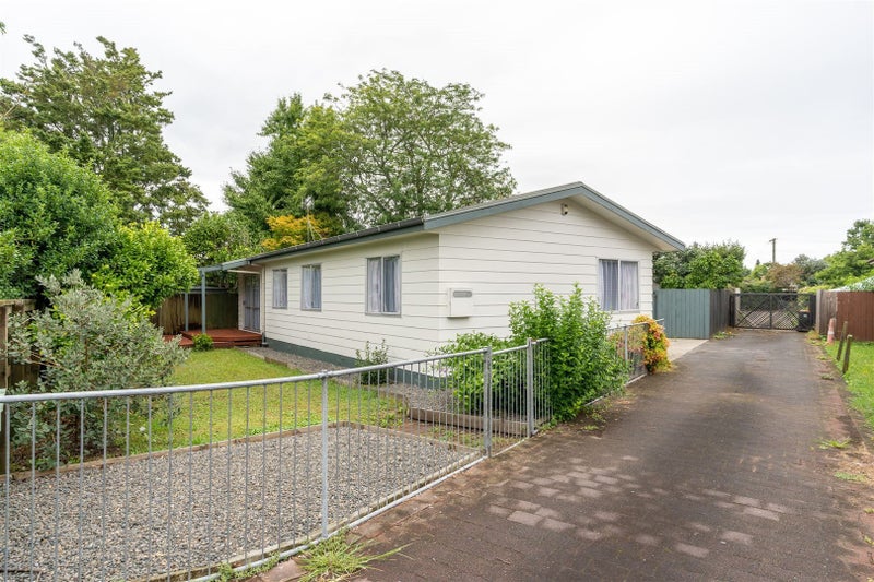 166 Clyde Street, Hamilton East, Hamilton - Carousel 1