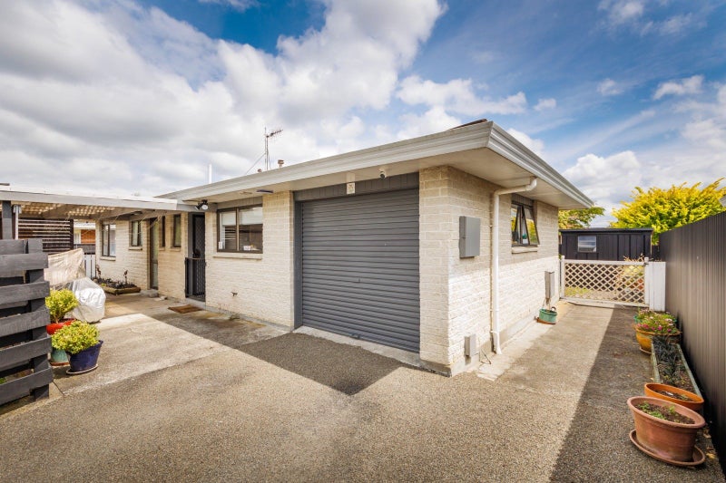 6 Monrad Street, Highbury, Palmerston North - Carousel 21