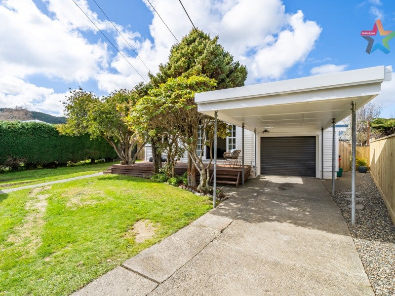 8 Tui Grove, Elderslea, Upper Hutt - Carousel 2