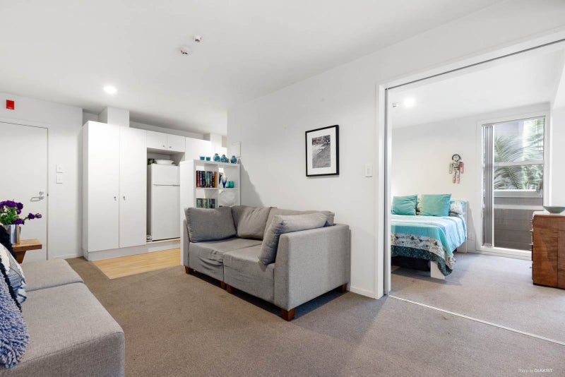 1/8 Clayton Street, Newmarket, Auckland - Carousel 2