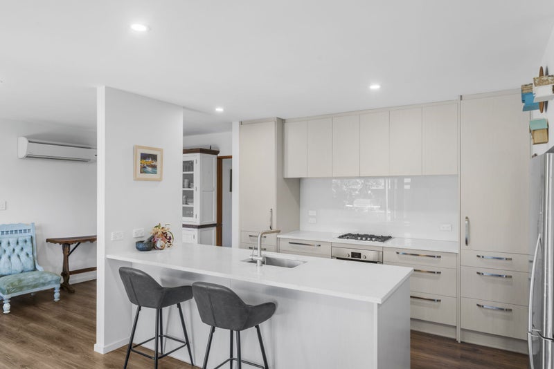 117 Inwoods Close, Parklands, Christchurch - Carousel 1