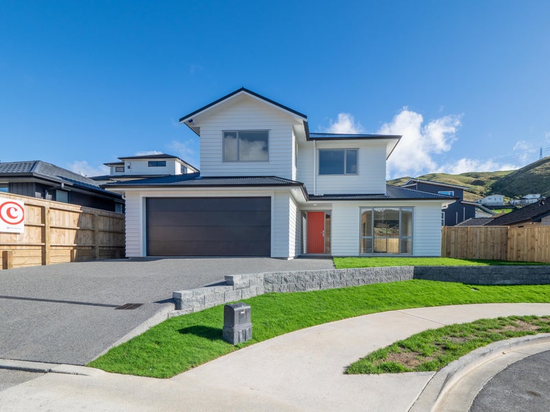 10 Hattersley Grove, Churton Park, Wellington - Carousel 1