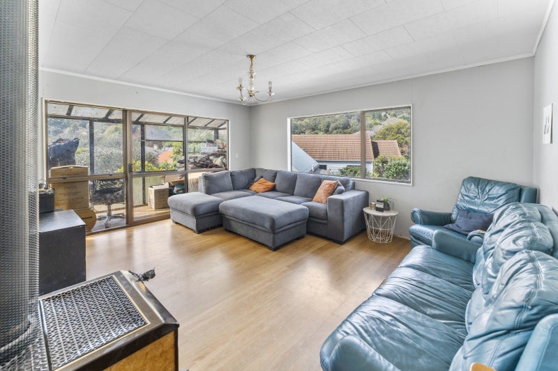 3/8 Waterdale Way, The Brook, Nelson - Carousel 2