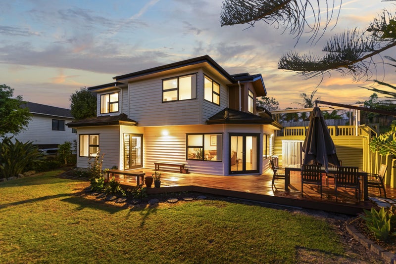 42C Redwing Street, Browns Bay, Auckland - Carousel 1