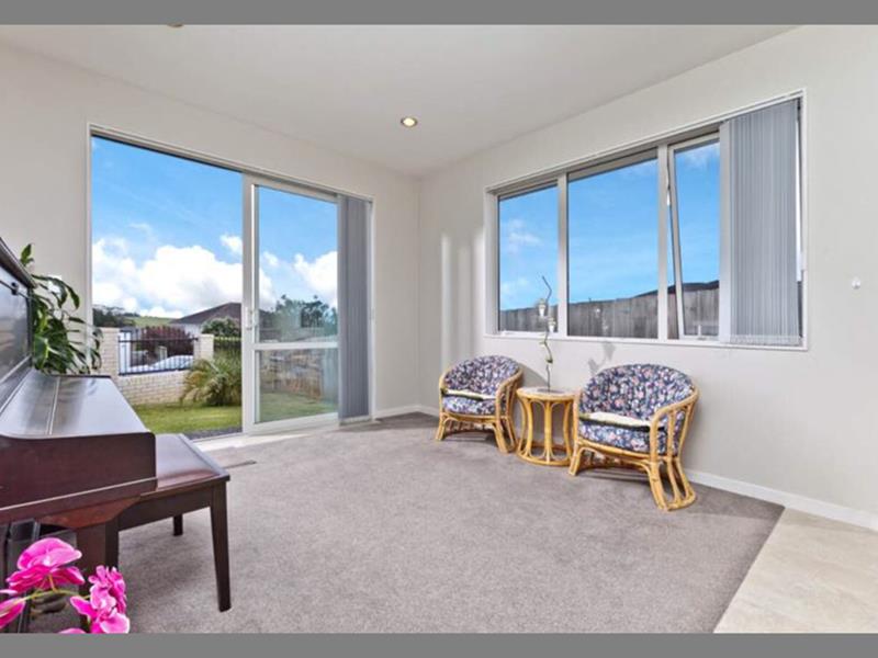 10 Kilear Close, Pinehill, Auckland - Carousel 2