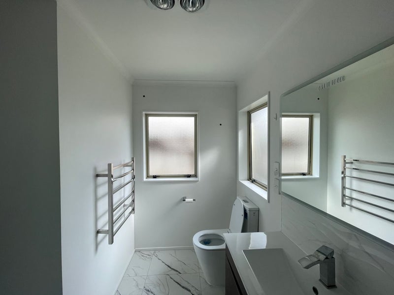 9 Cambrian Crescent, Flat Bush, Auckland - Carousel 9